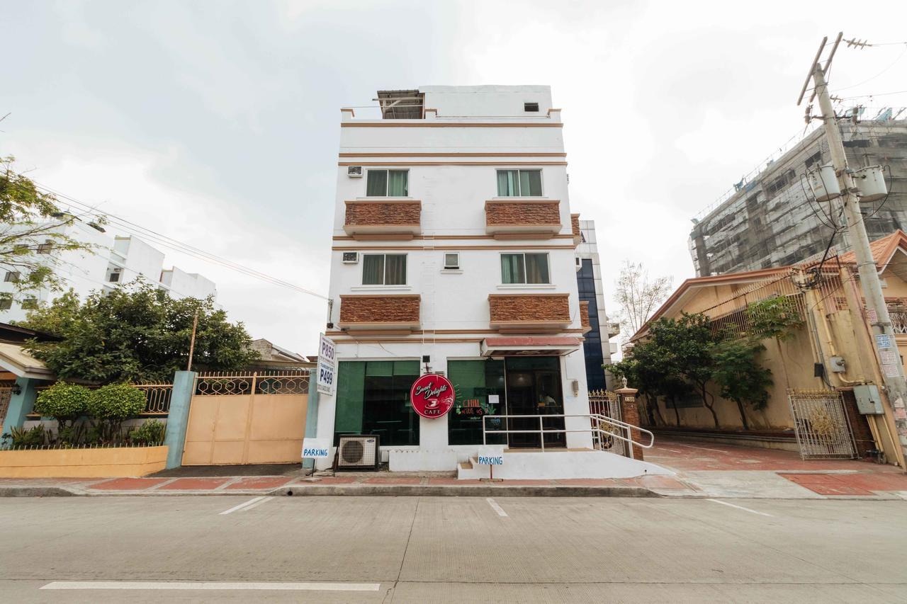 Reddoorz @ Up Village Quezon City Exteriör bild